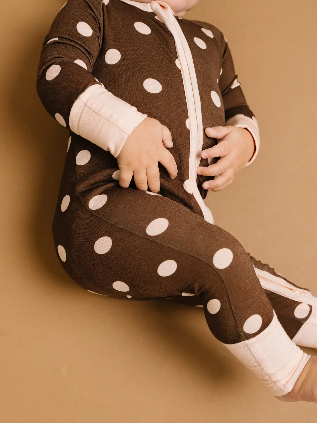 ESPRESSO POLKADOT BAMBOO SLEEPER