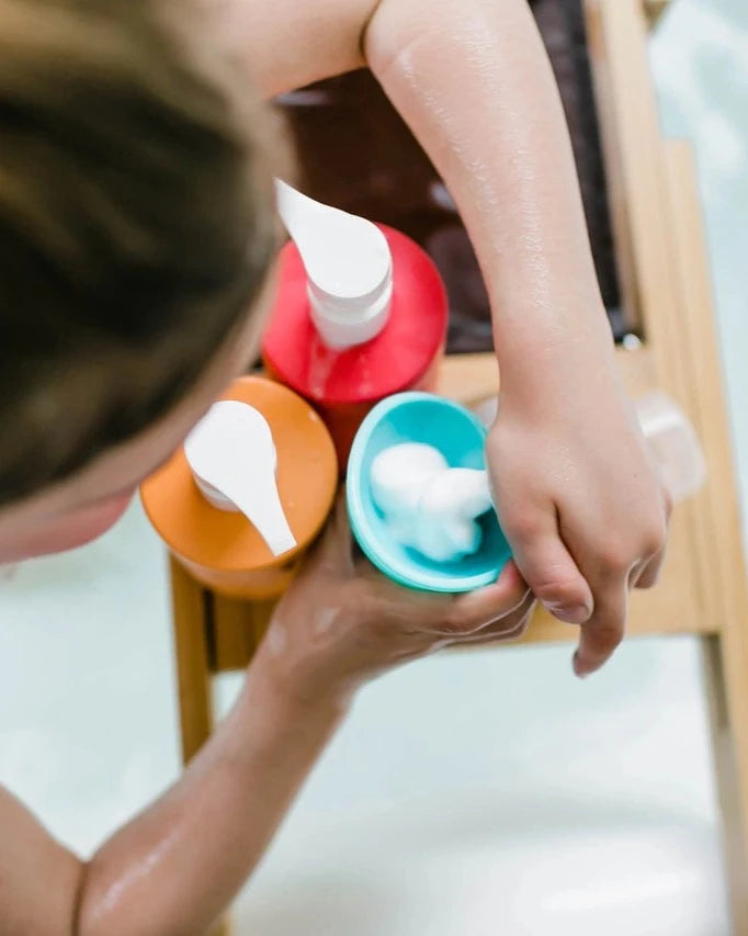 ALL NATURAL FOAMING SHAMPOO + BODY WHIP