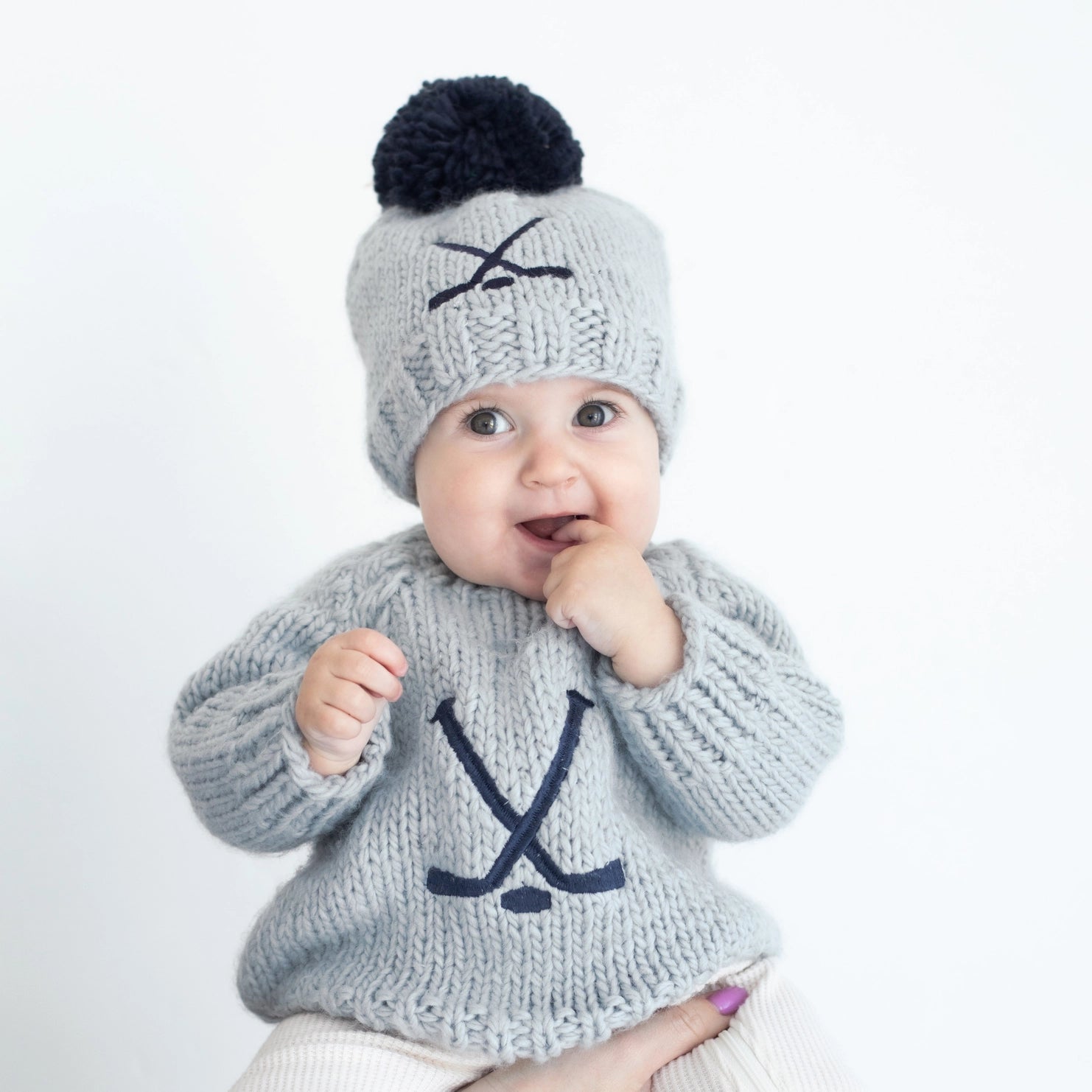 HOCKEY SWEATER