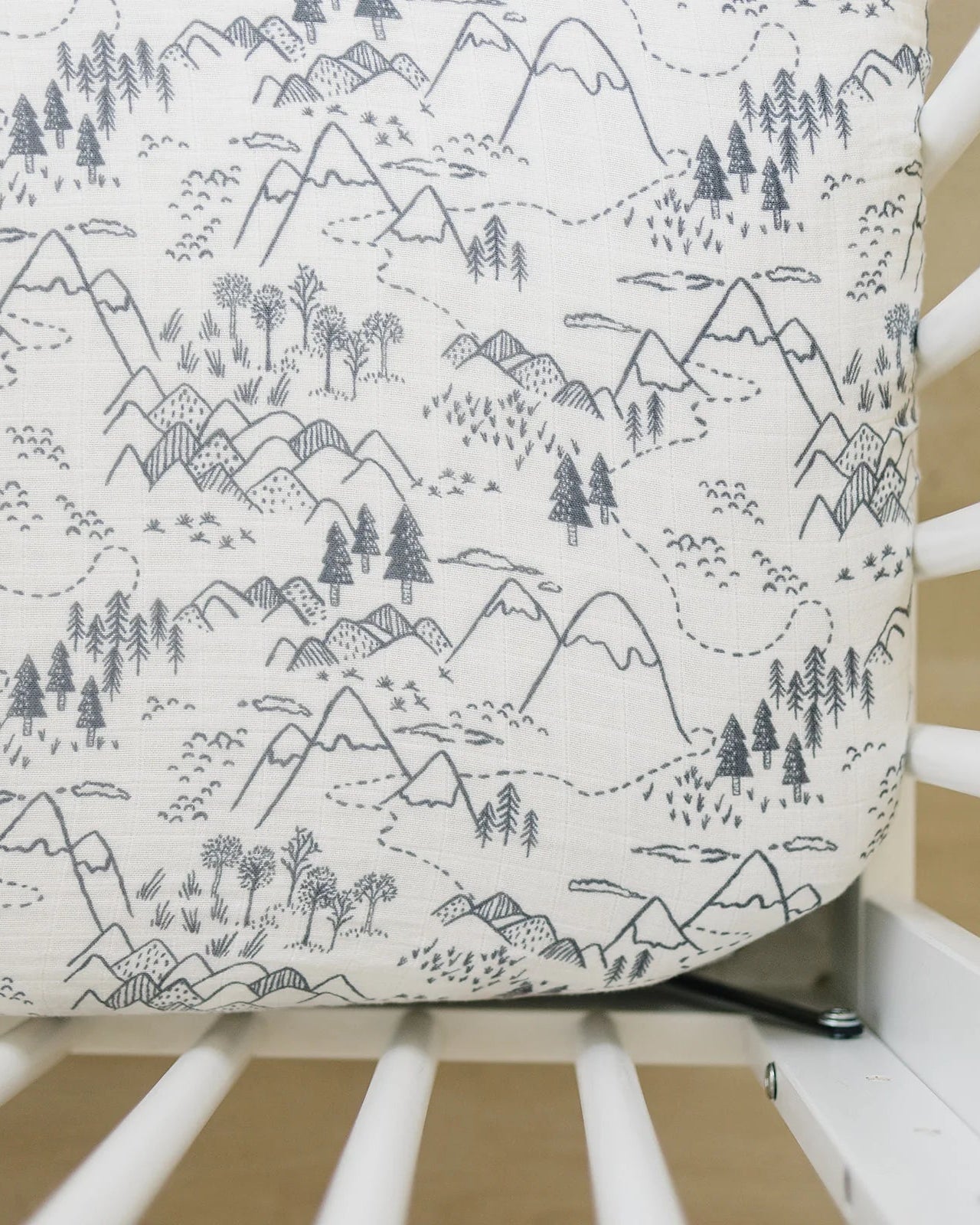 SUMMIT MUSLIN CRIB SHEET