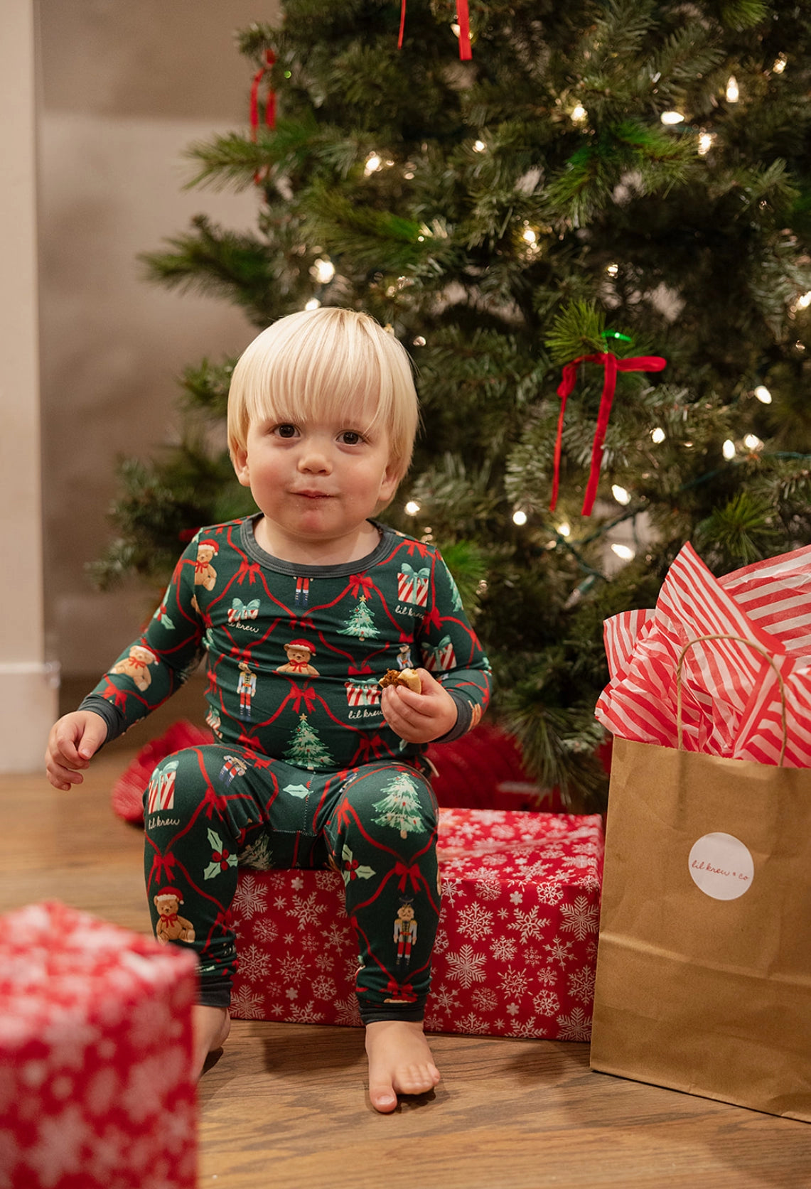BEAR-Y CHRISTMAS TWO PEICE BAMBOO PAJAMAS