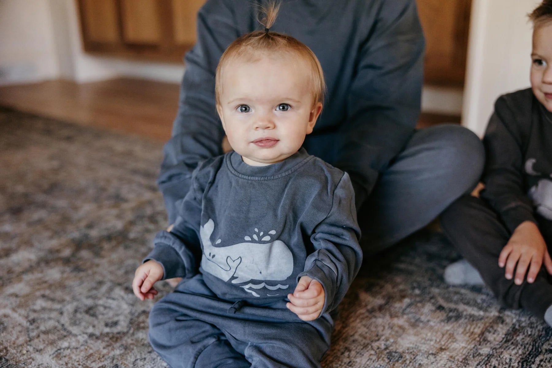 ORGANIC GRAPHIC SWEATSET - MOONSTONE WHALE