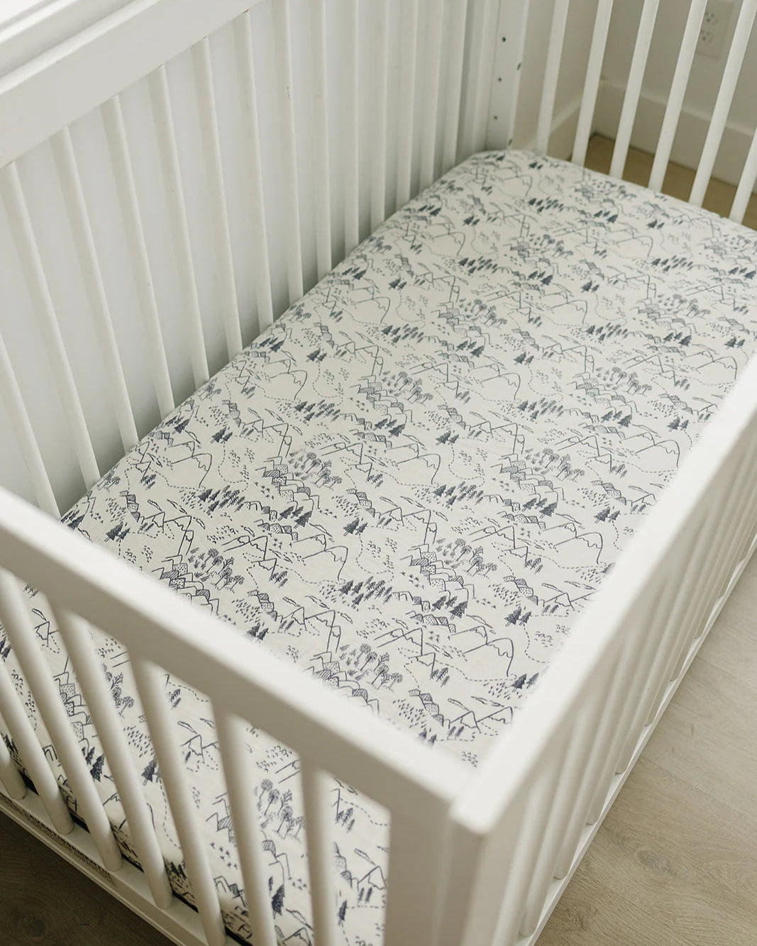 SUMMIT MUSLIN CRIB SHEET
