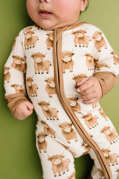 HIGHLAND COW BAMBOO SLEEPER