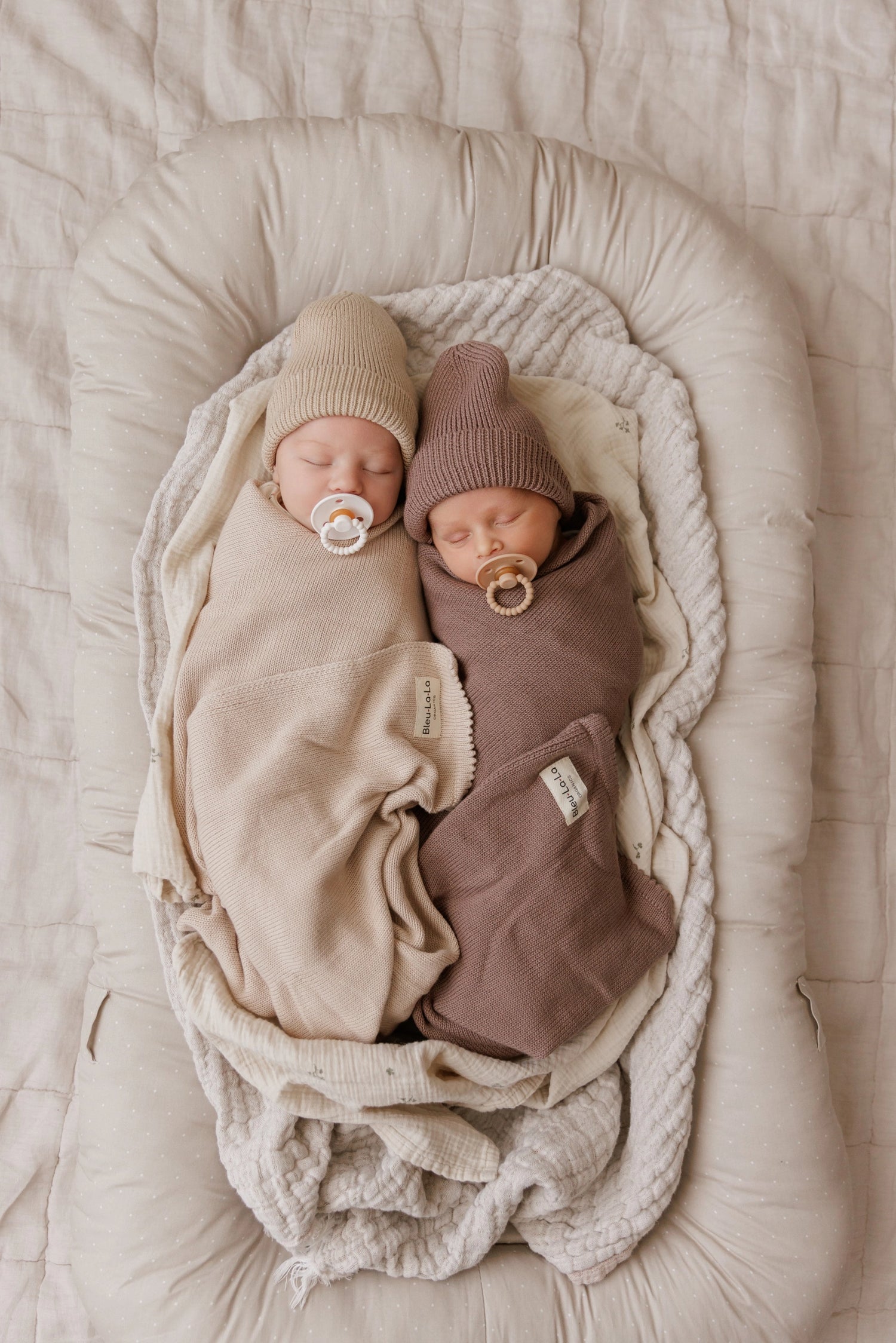 100% COTTON KNIT BLANKET + HAT LUXE GIFT SET