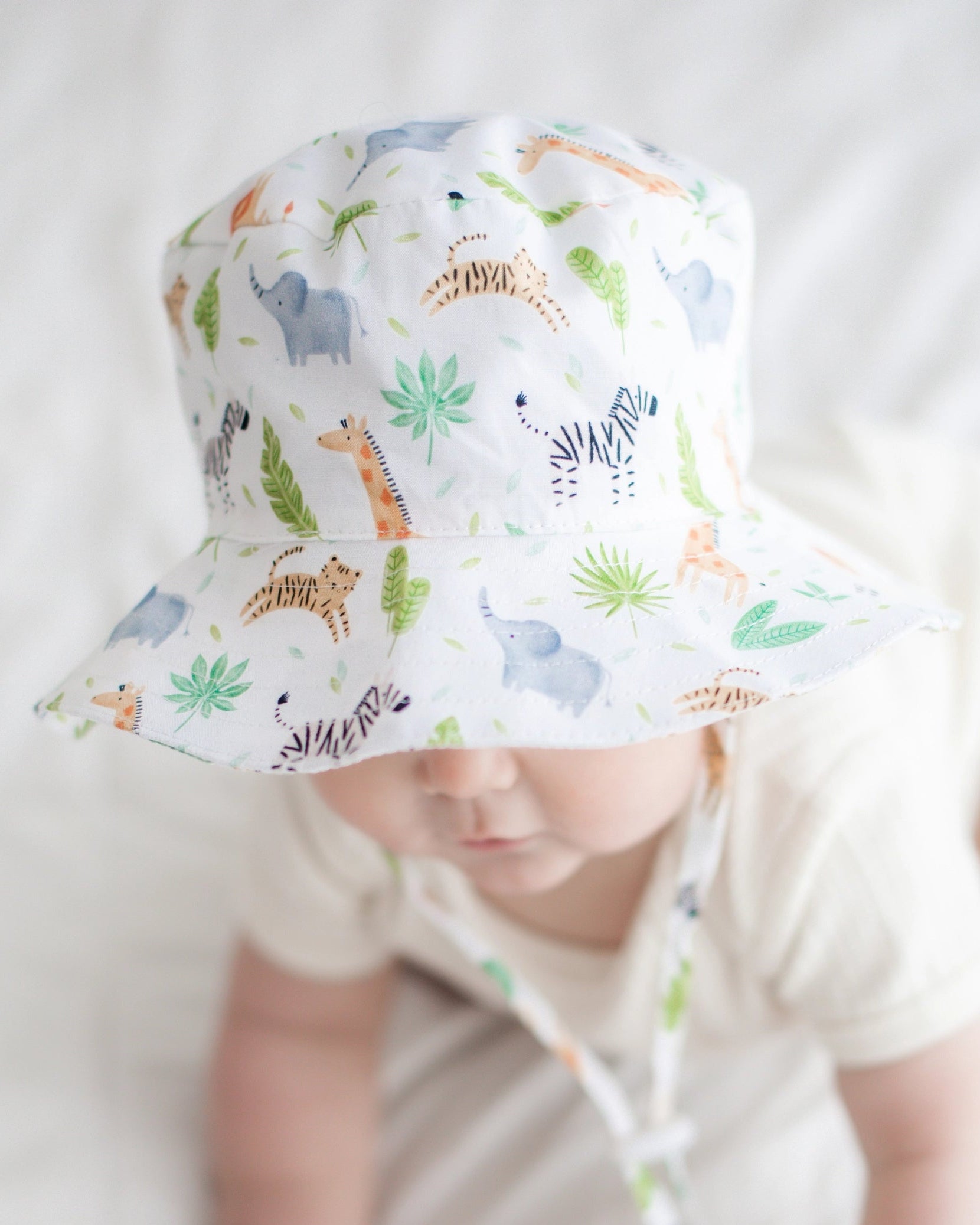JUNGLE BUCKET HAT
