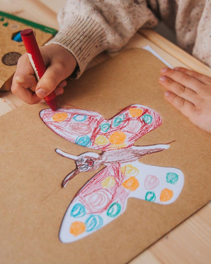 JUMBO STENCILS + CRAYONS ACTIVITY SET