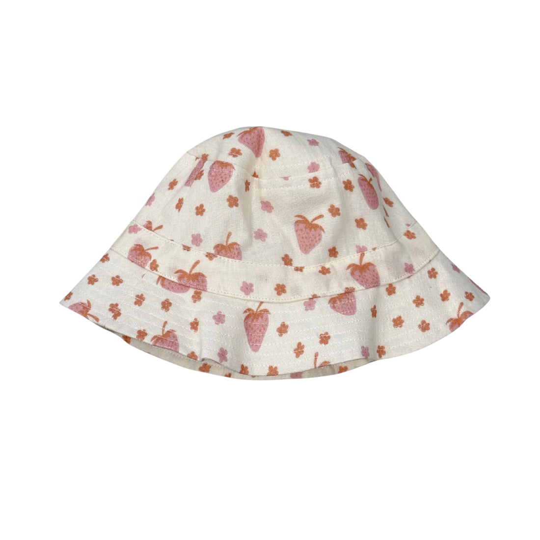 STRAWBERRY BUCKET HAT
