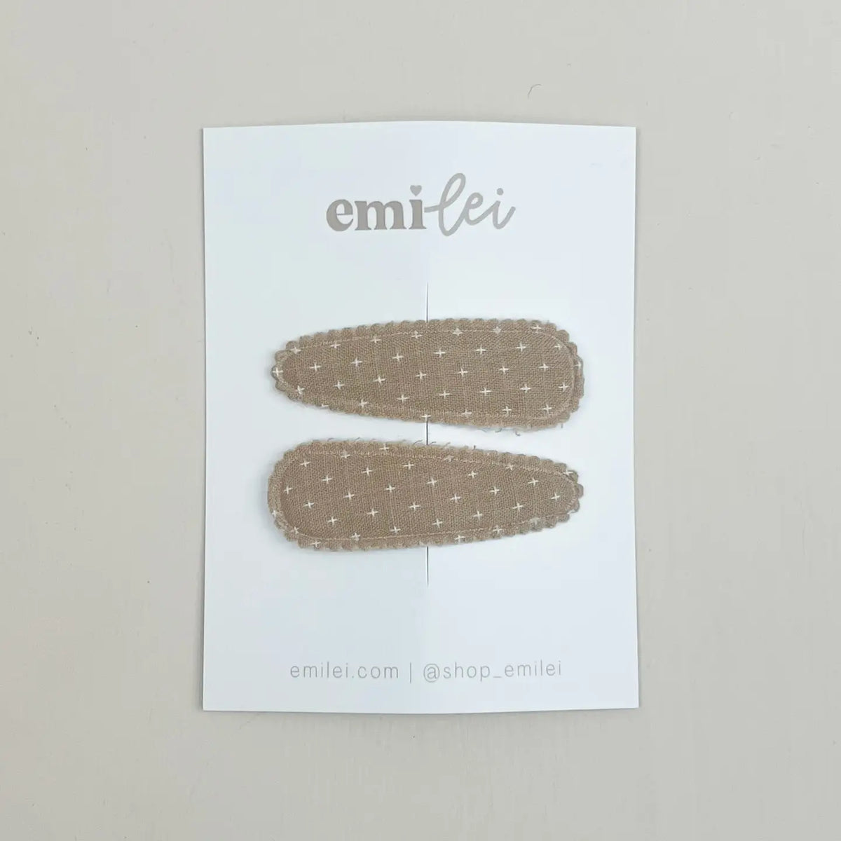 TAUPE SCALLOP SNAP BARRETTE