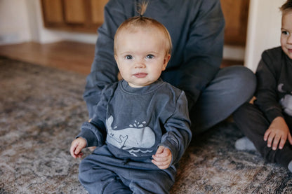 ORGANIC GRAPHIC SWEATSET - MOONSTONE WHALE