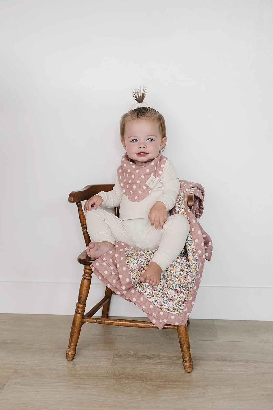 PINK POLKA DOT CLASSIC MUSLIN BIB