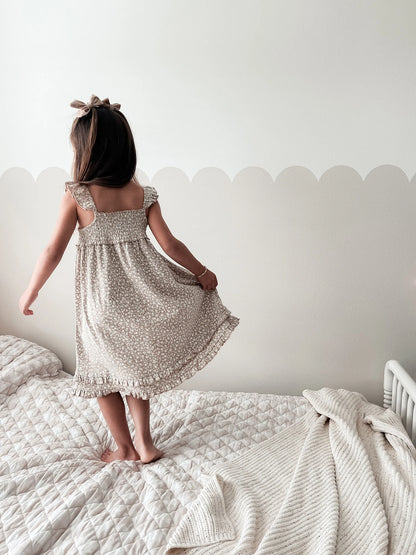 OATMEAL DITSY ORGANIC SMOCKED SUMMER DRESS