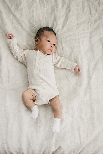 VANILLA ORGANIC LONG SLEEVE BODYSUIT