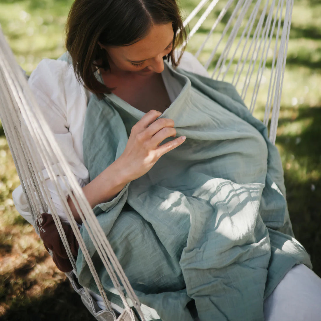 MUSLIN NURSING COVER