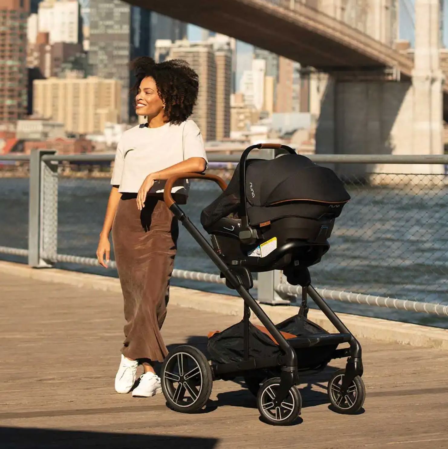 NUNA MIXX™ NEXT + PIPA™ URBN TRAVEL SYSTEM