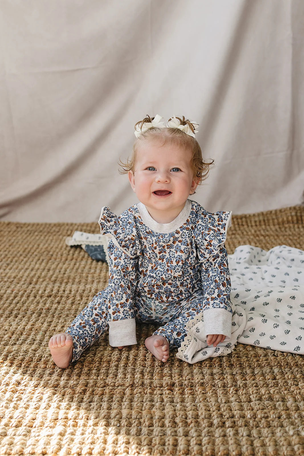 BLUE MEADOW RUFFLE SET