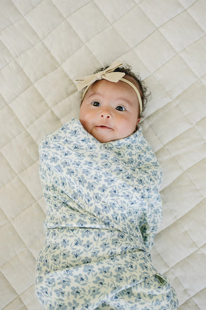 BLUE BLOSSOM MUSLIN SWADDLE BLANKET
