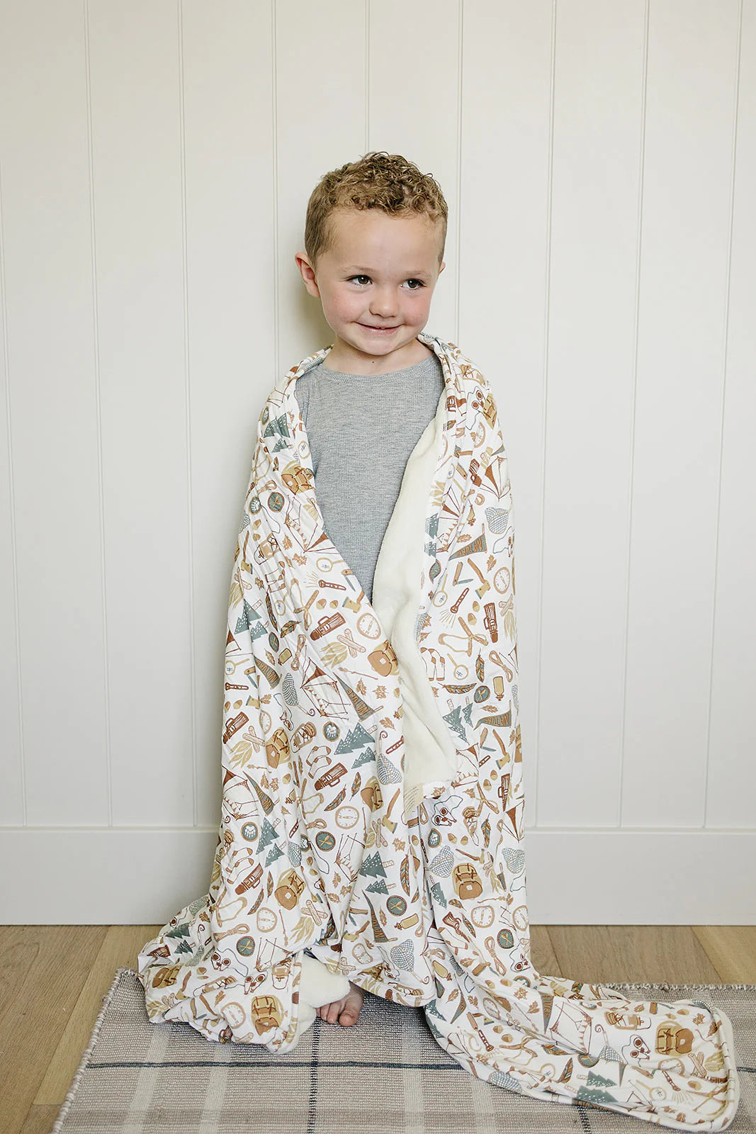CAMPING TRIP BAMBOO FLEECE QUILT