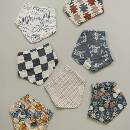 CHARCOAL CHECKERED MUSLIN BIB