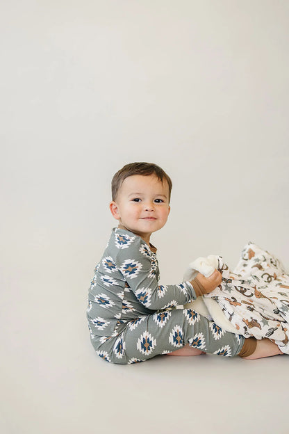 SOUTHWEST AZTEC BAMBOO COZY SET