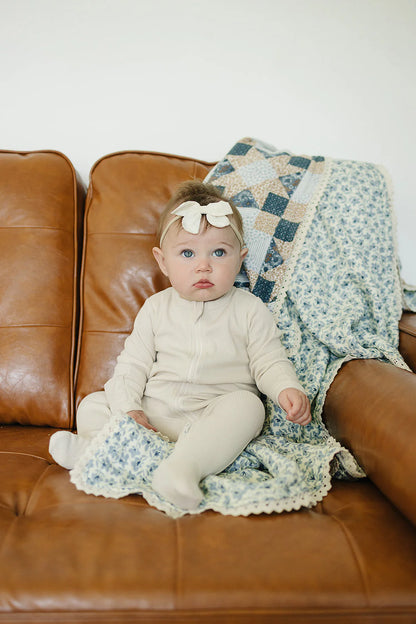 PATCHWORK + BLUE BLOSSOM LACE MUSLIN QUILT
