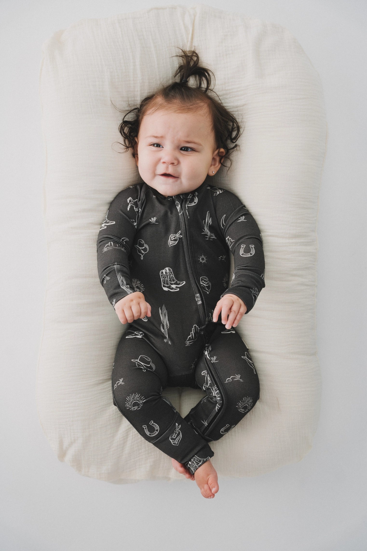WESTERN ZIPPE ROMPER