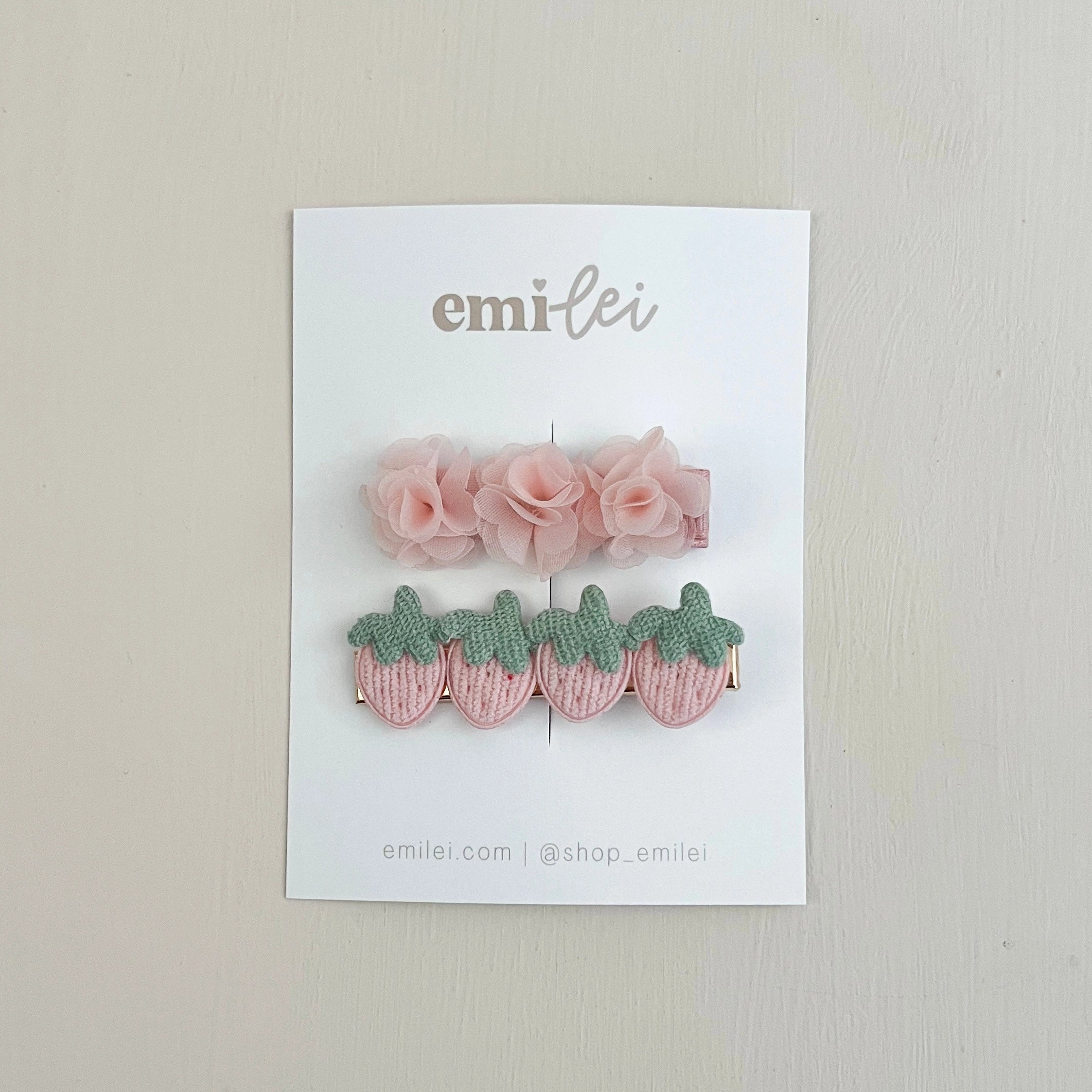 STRAWBERRY HAIR CLIP SET