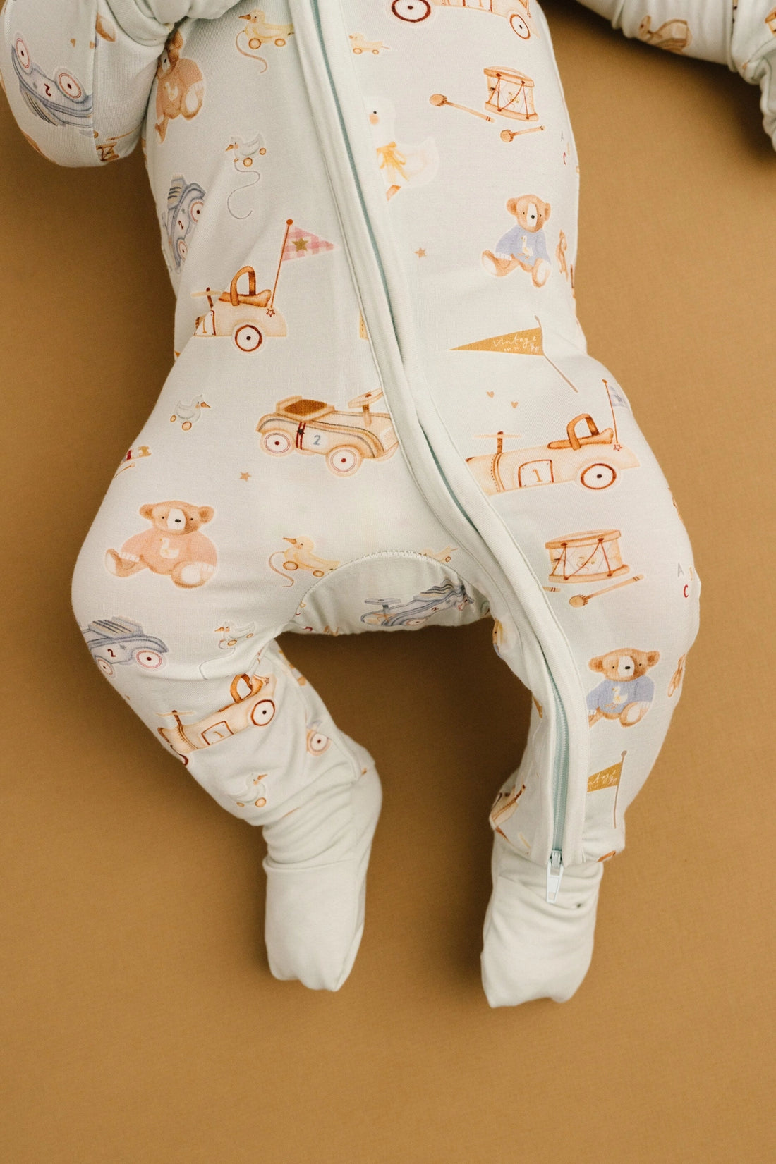 VINTAGE TOY BAMBOO SLEEPER