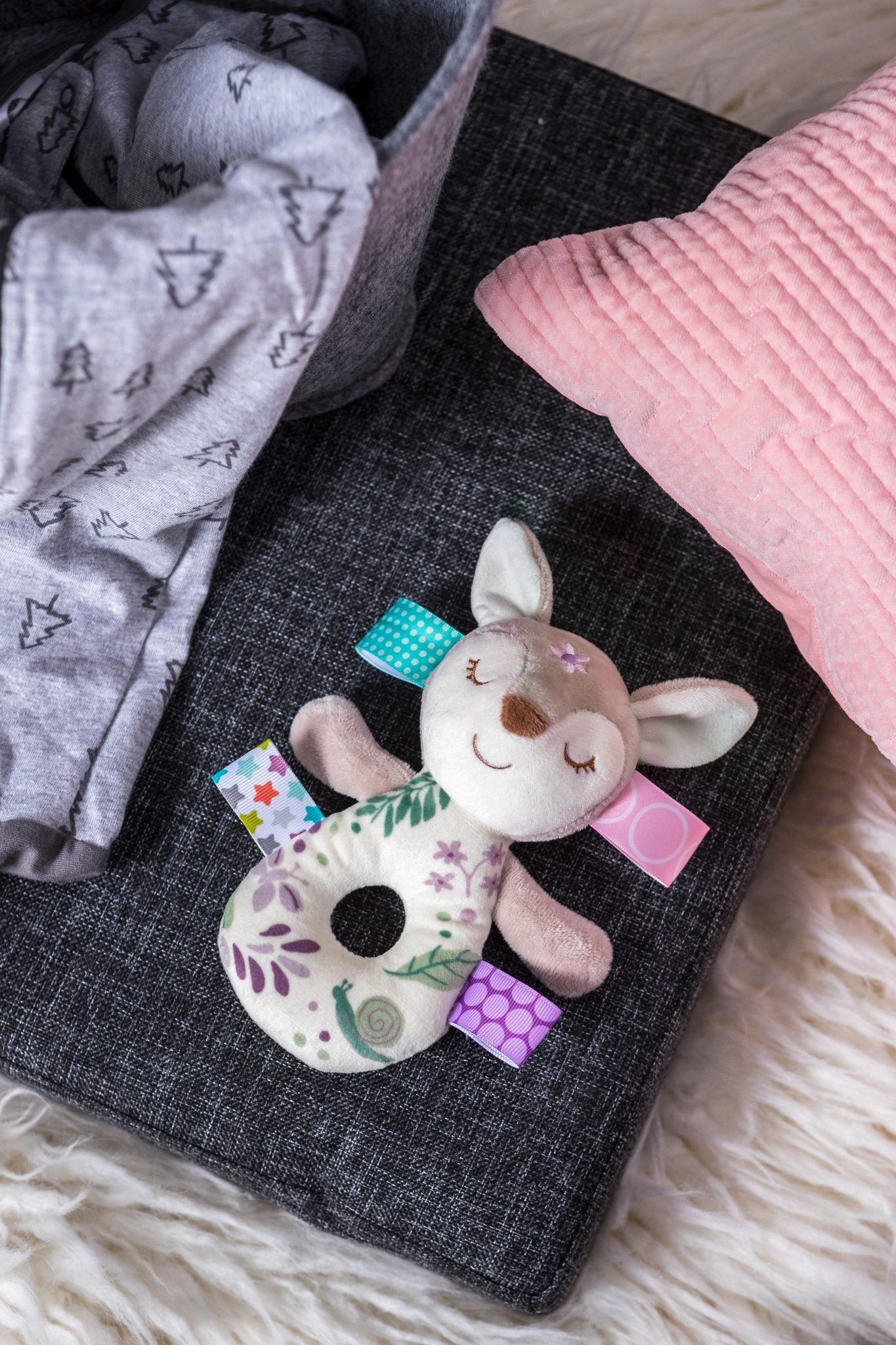TAGGIES FLORA FAWN RATTLE