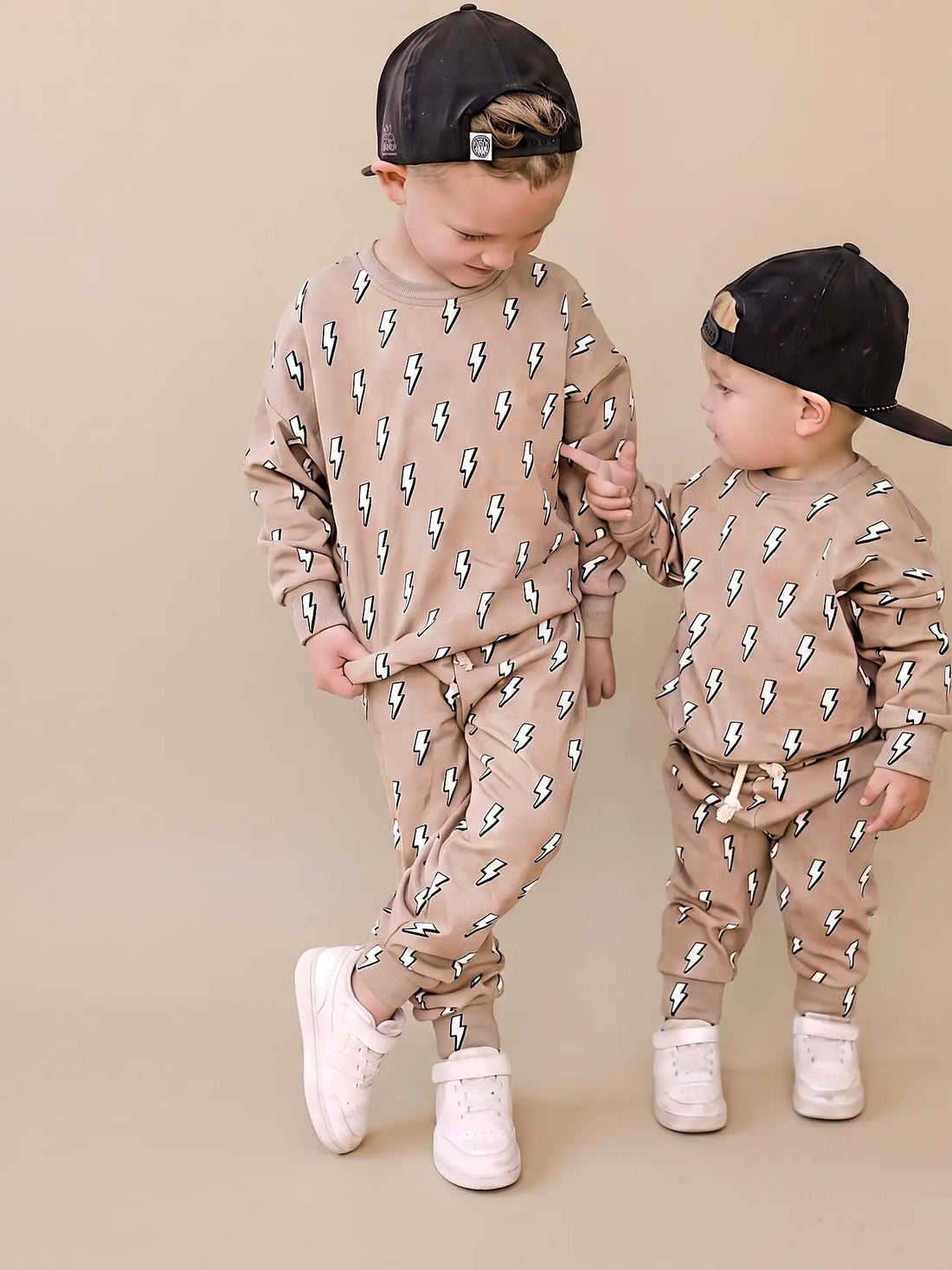 ELECTRIC BEIGE JOGGER SET