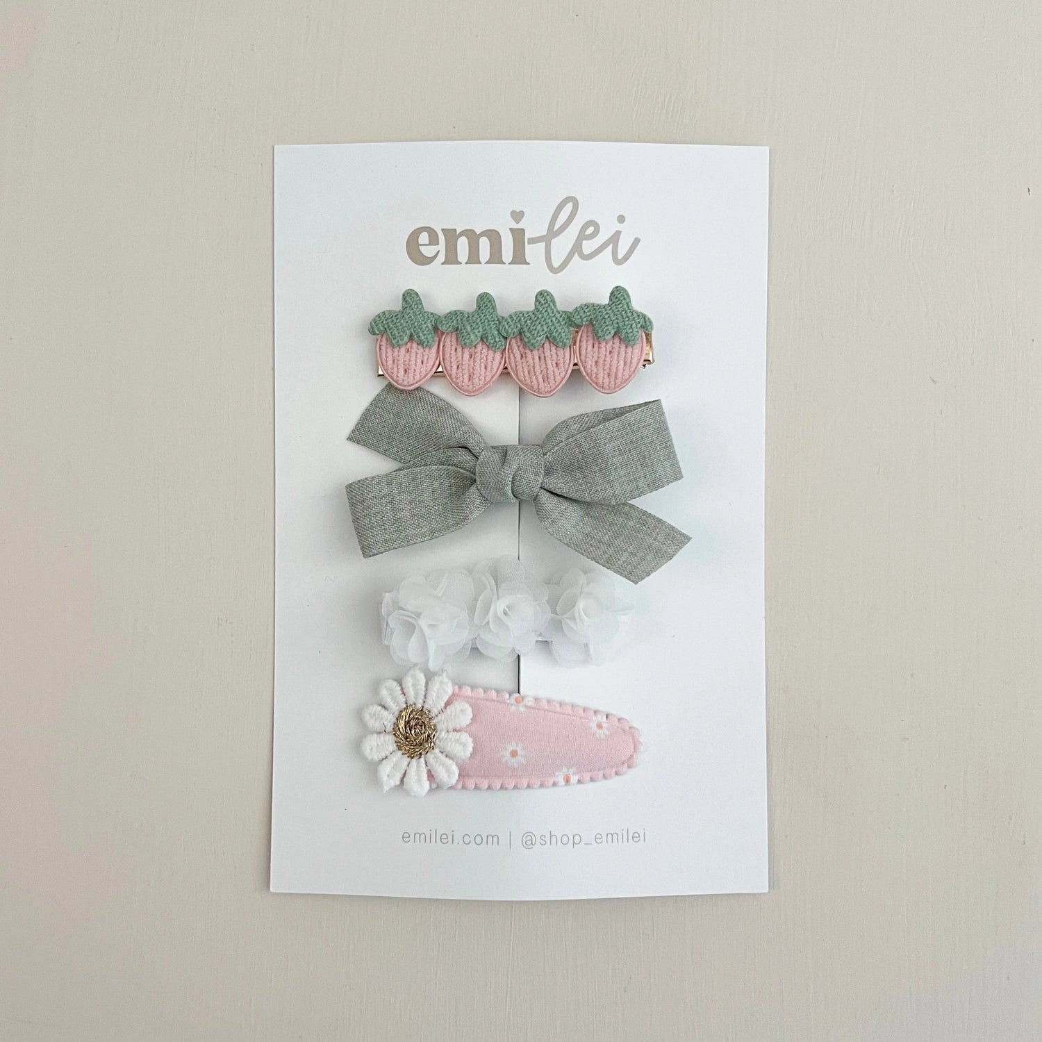SWEET DAISY HAIR CLIP SET