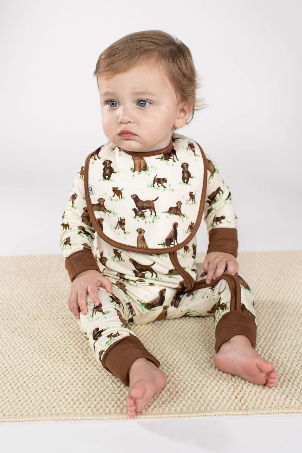 CHOCOLATE LAB + CAMO BIB SET
