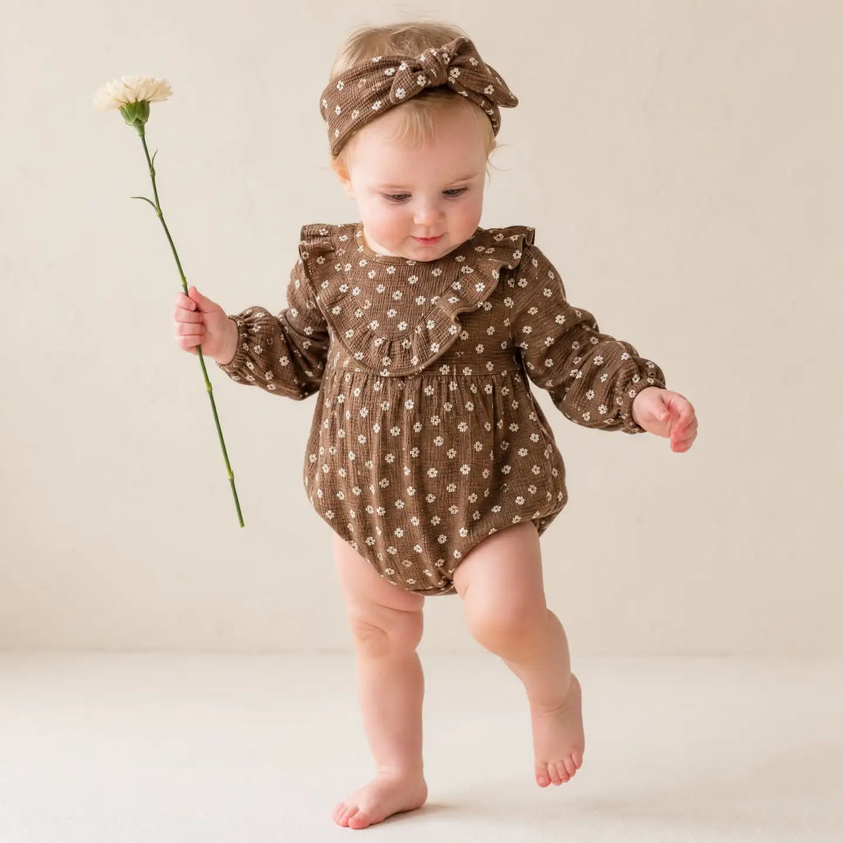 CHESTNUT BLOOM ORGANIC RUFFLE BUBBLE ROMPER