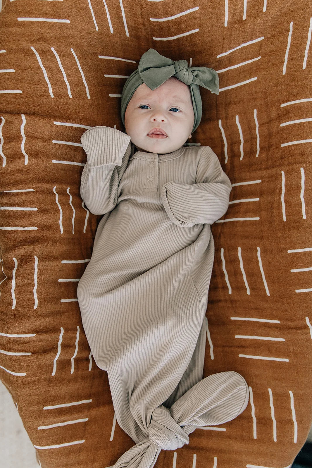 OATMEAL ORGANIC COTTON KNOT GOWN